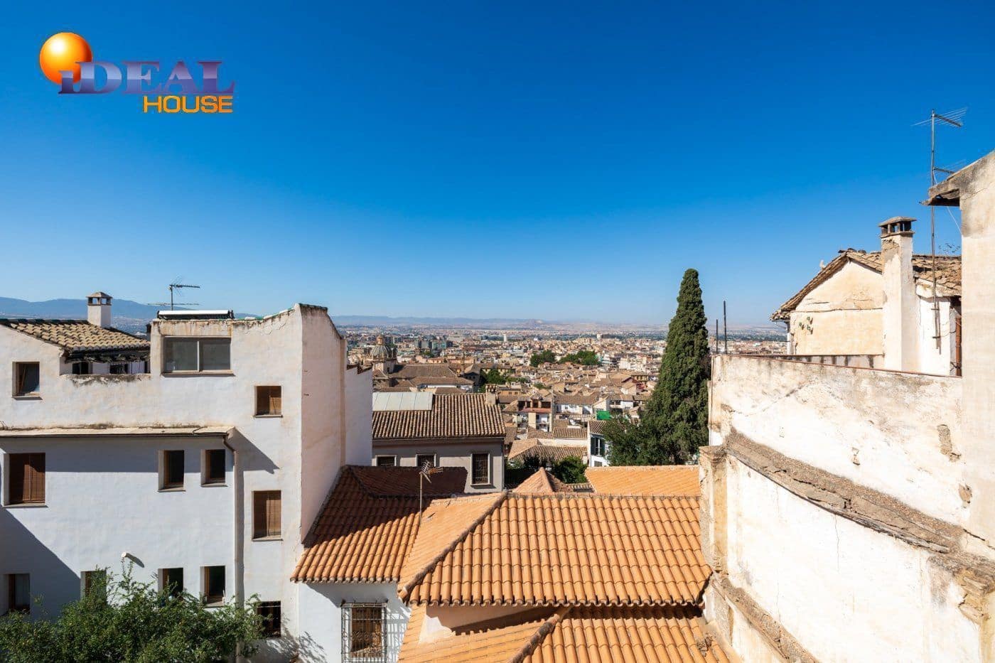 25 bedroom Villa for sale in Granada city - € 980,000 (Ref: 9433728)