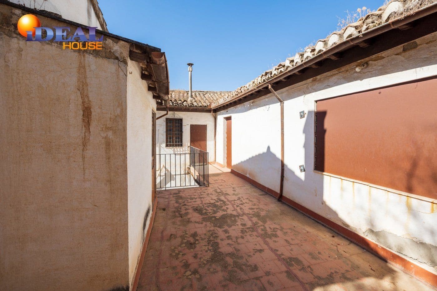 25 bedroom Villa for sale in Granada city - € 980,000 (Ref: 9433728)
