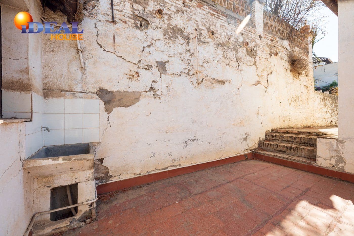 25 bedroom Villa for sale in Granada city - € 980,000 (Ref: 9433728)