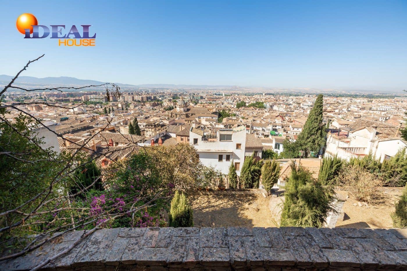 25 bedroom Villa for sale in Granada city - € 980,000 (Ref: 9433728)