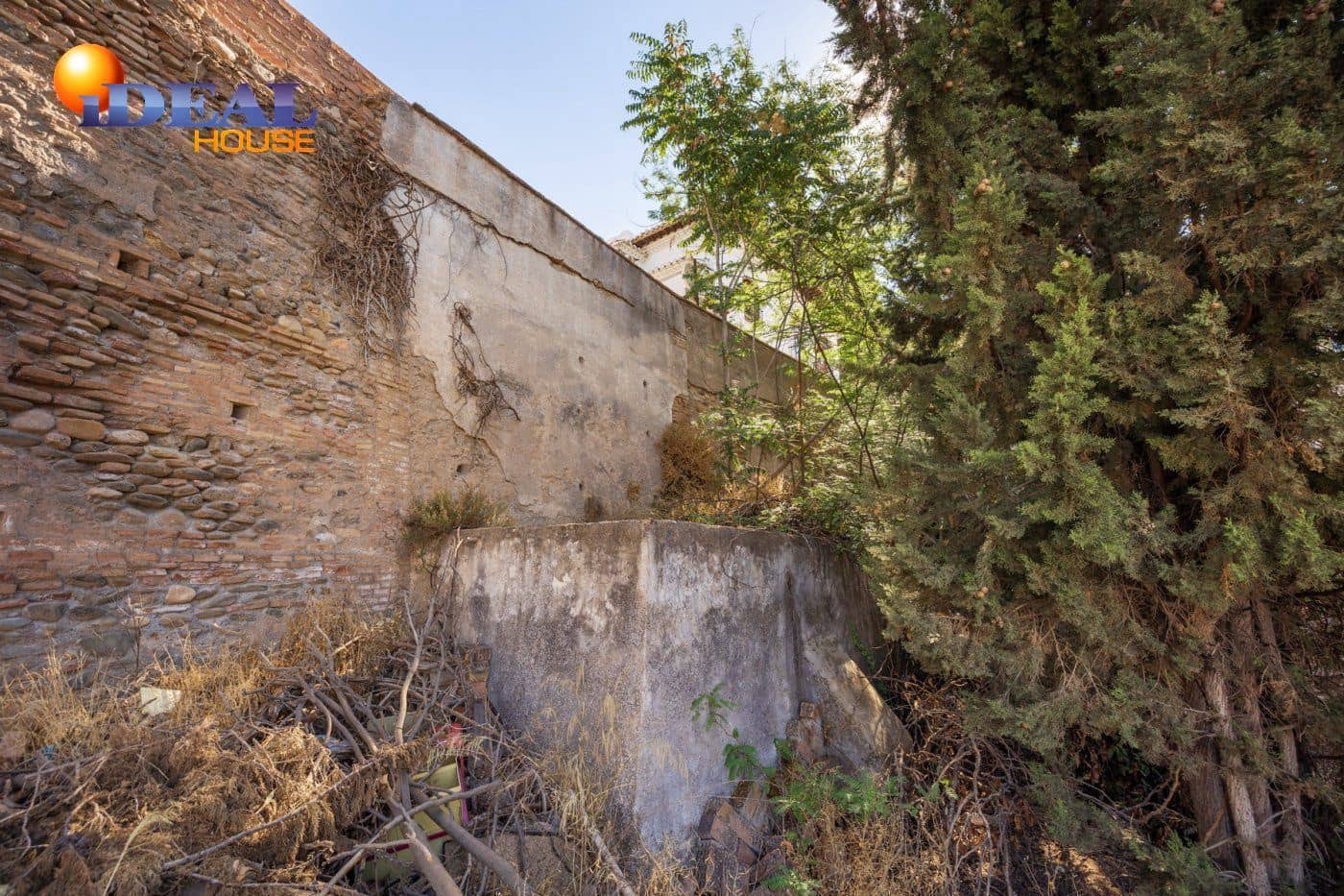 25 bedroom Villa for sale in Granada city - € 980,000 (Ref: 9433728)