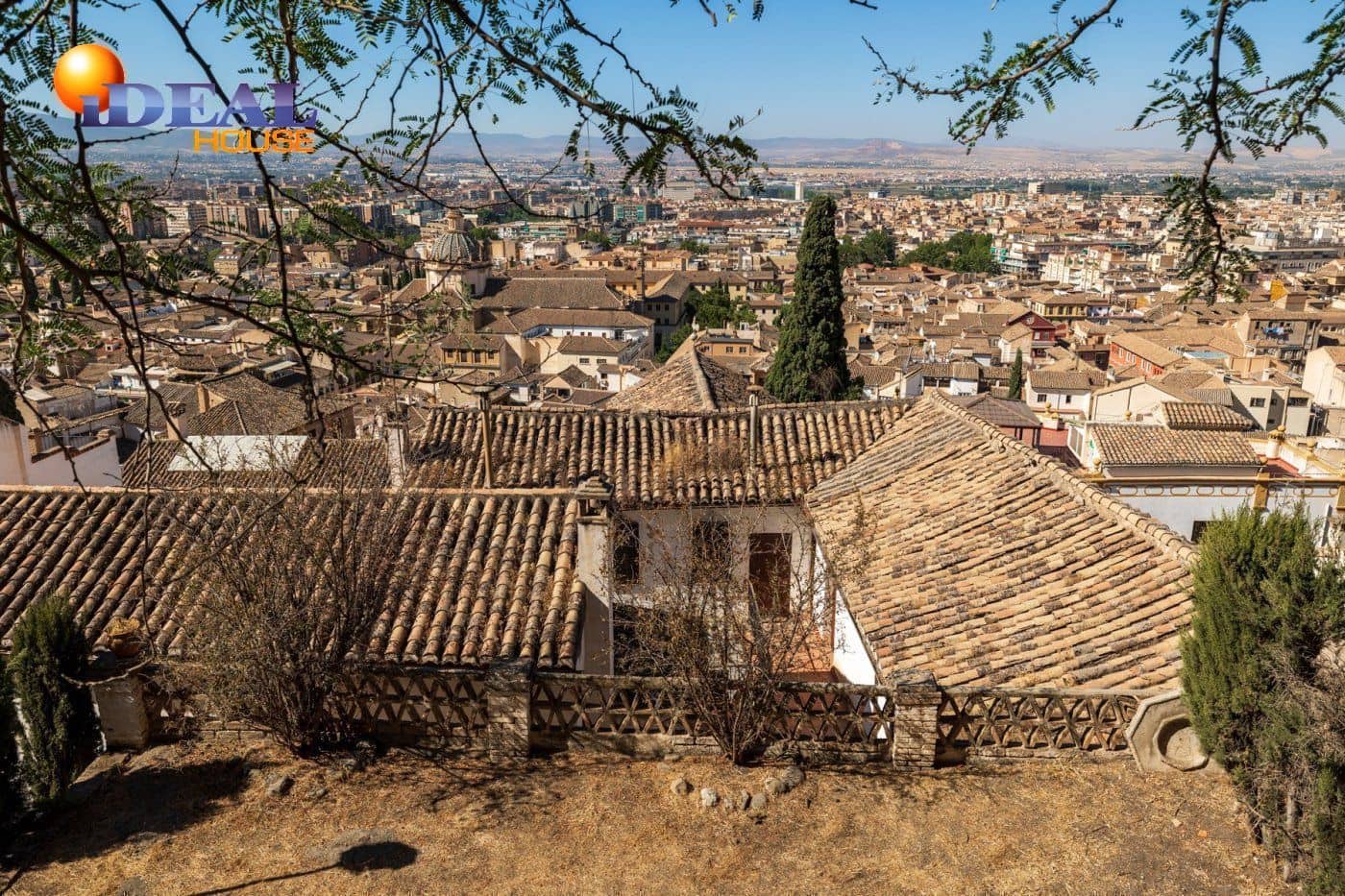 25 bedroom Villa for sale in Granada city - € 980,000 (Ref: 9433728)