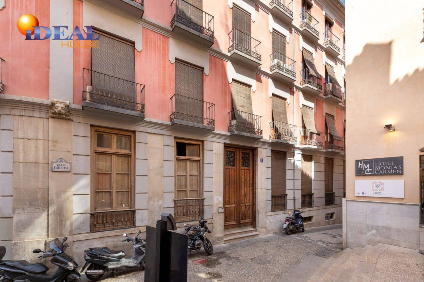 Commercial for sale in Granada city - € 100,000 (Ref: 9433730)