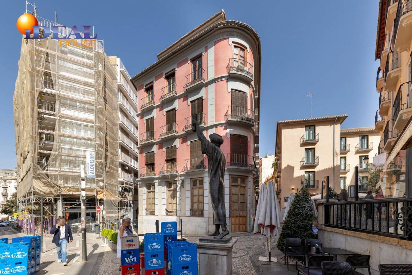 Commercial for sale in Granada city - € 100,000 (Ref: 9433730)