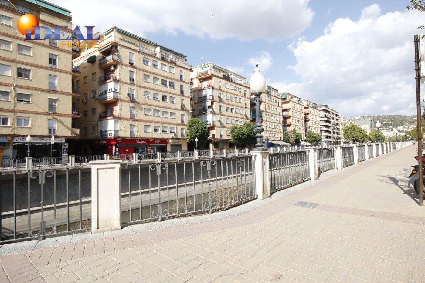 3 makuuhuone Asunto vuokrattavana paikassa Granada kaupunki - 1 050 € (Ref: 9433731)