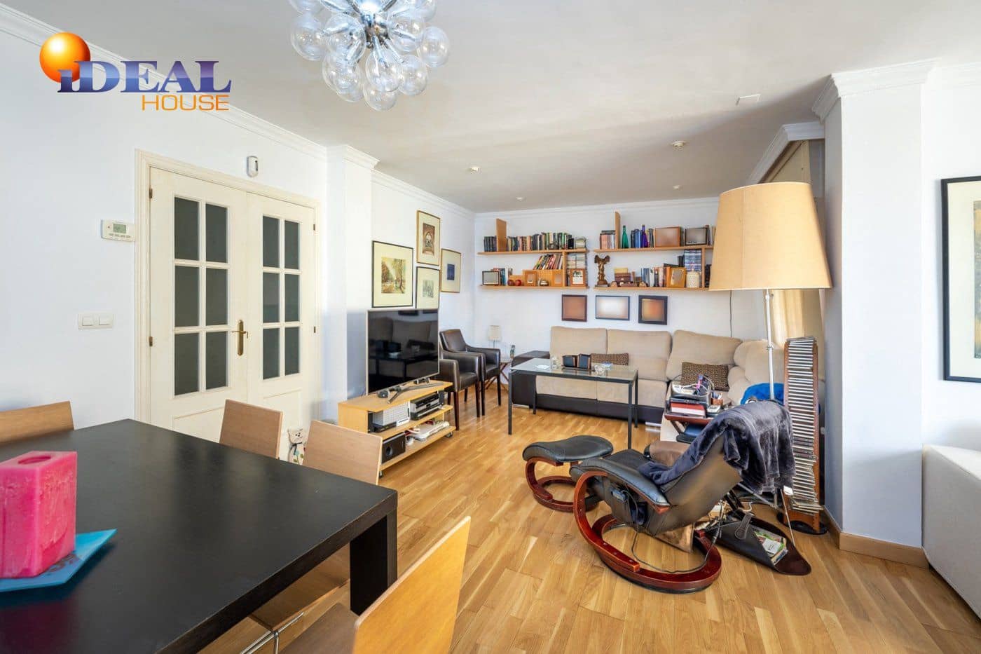 3 camera da letto Villetta a Schiera in vendita in Albolote con piscina garage - 295.000 € (Rif: 9433732)