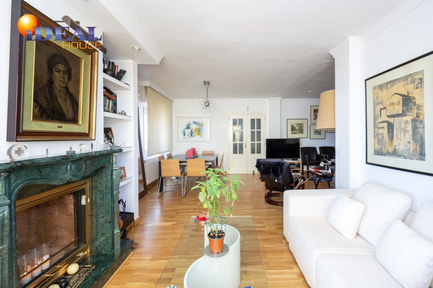 3 camera da letto Villetta a Schiera in vendita in Albolote con piscina garage - 295.000 € (Rif: 9433732)