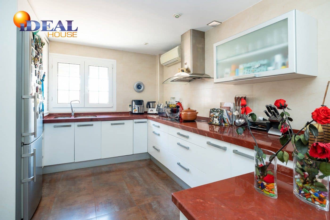 3 camera da letto Villetta a Schiera in vendita in Albolote con piscina garage - 295.000 € (Rif: 9433732)