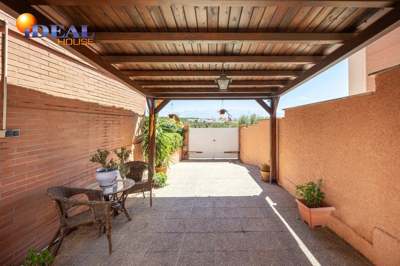 3 camera da letto Villetta a Schiera in vendita in Albolote con piscina garage - 295.000 € (Rif: 9433732)