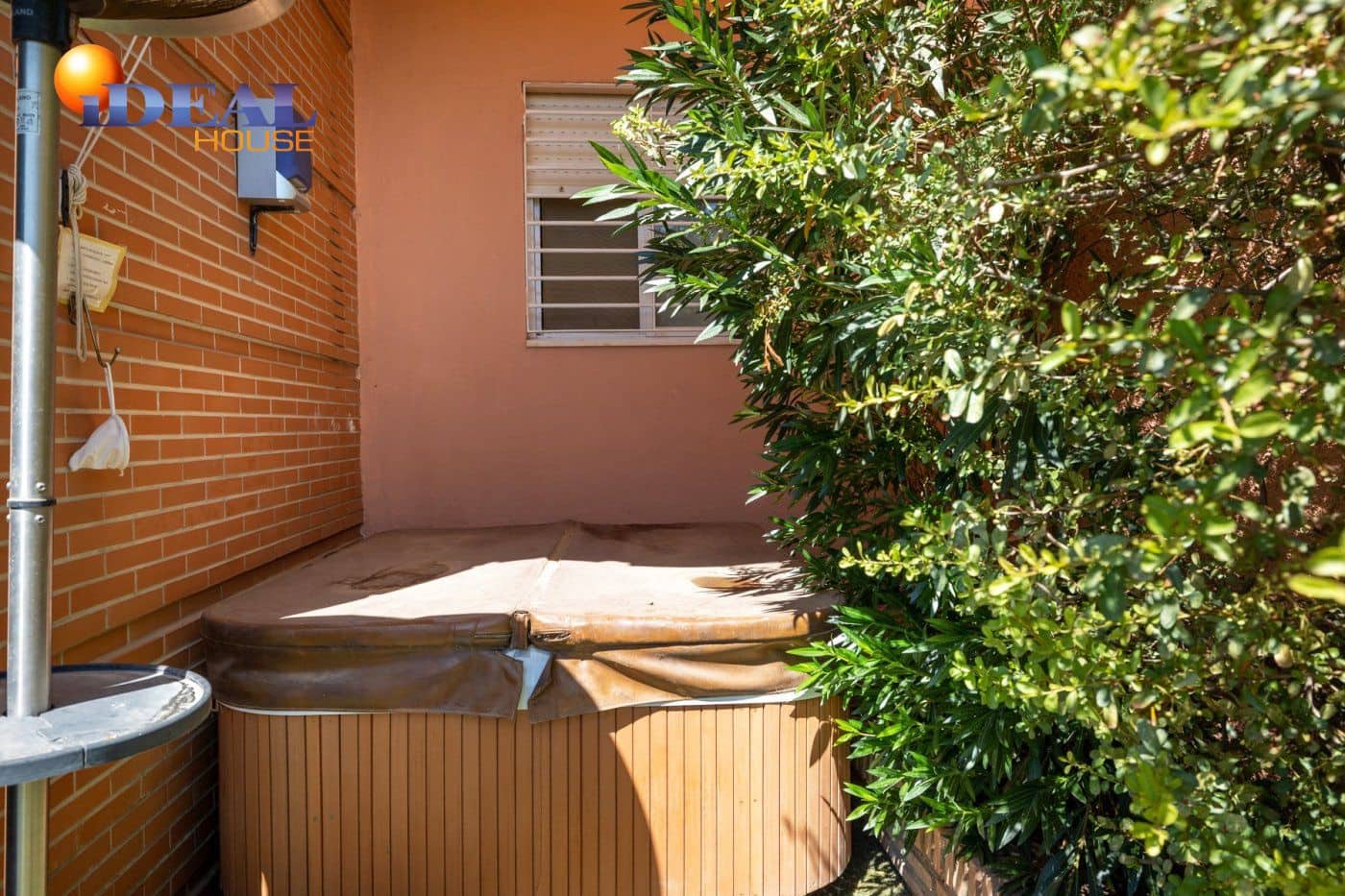 3 camera da letto Villetta a Schiera in vendita in Albolote con piscina garage - 295.000 € (Rif: 9433732)