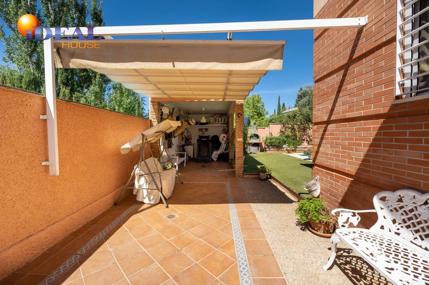 3 camera da letto Villetta a Schiera in vendita in Albolote con piscina garage - 295.000 € (Rif: 9433732)