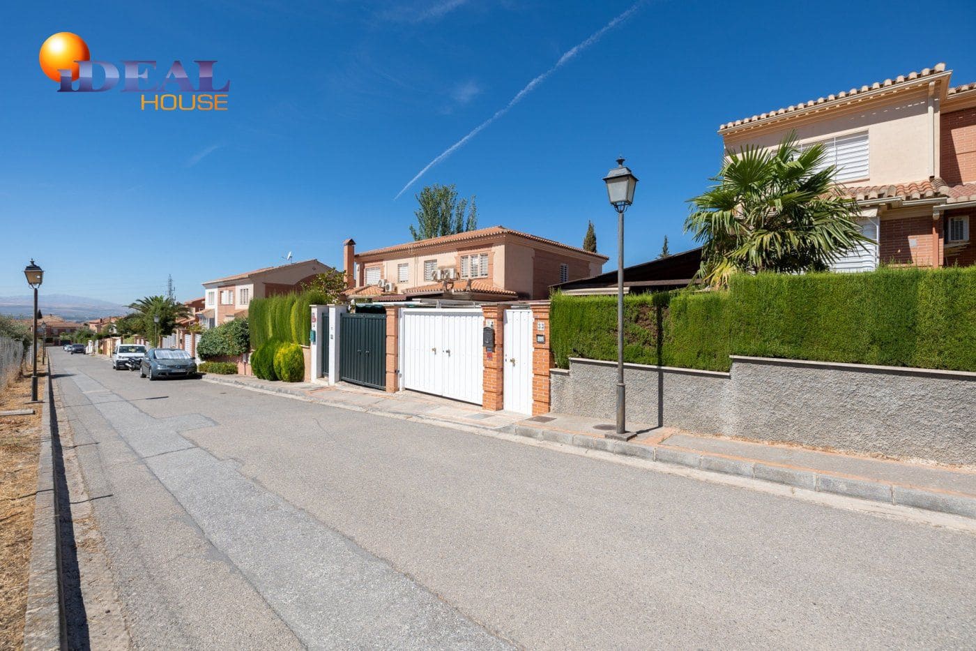 3 camera da letto Villetta a Schiera in vendita in Albolote con piscina garage - 295.000 € (Rif: 9433732)