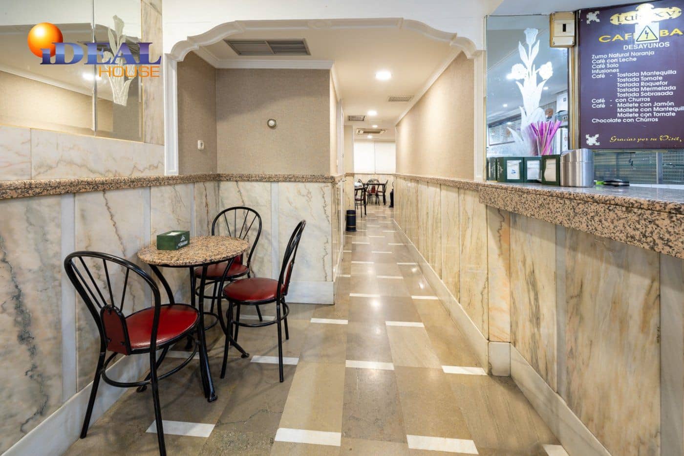 Komercyjne na sprzedaż w Miasto Grenada - 130 000 € (Ref: 9433737)