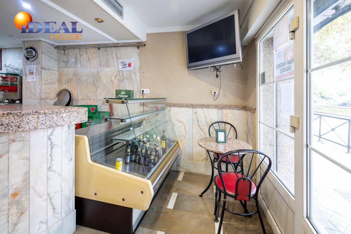 Komercyjne na sprzedaż w Miasto Grenada - 130 000 € (Ref: 9433737)