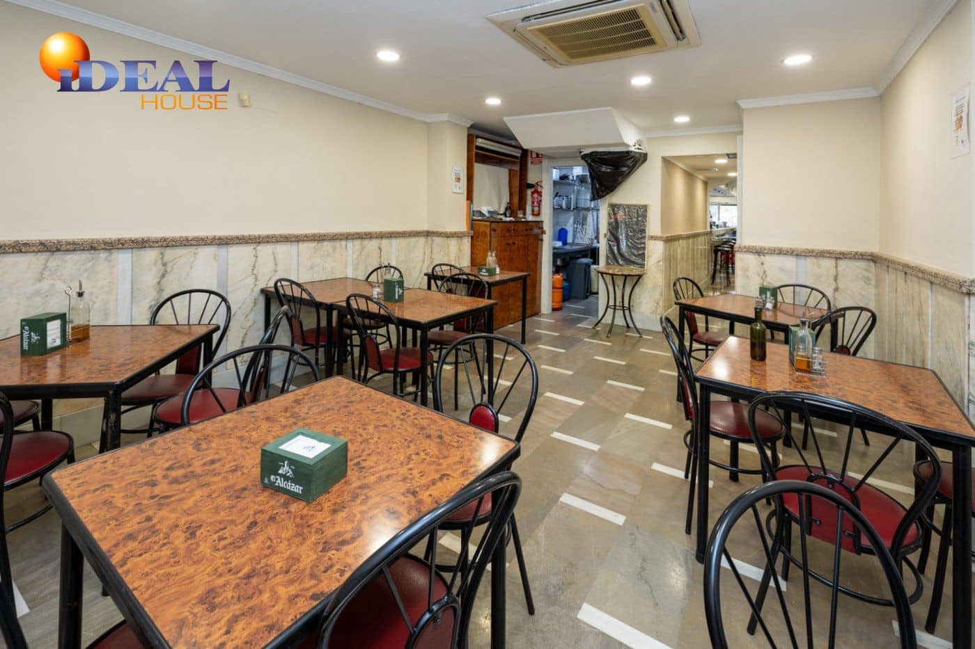 Komercyjne na sprzedaż w Miasto Grenada - 130 000 € (Ref: 9433737)