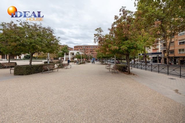 Komercyjne na sprzedaż w Miasto Grenada - 130 000 € (Ref: 9433737)