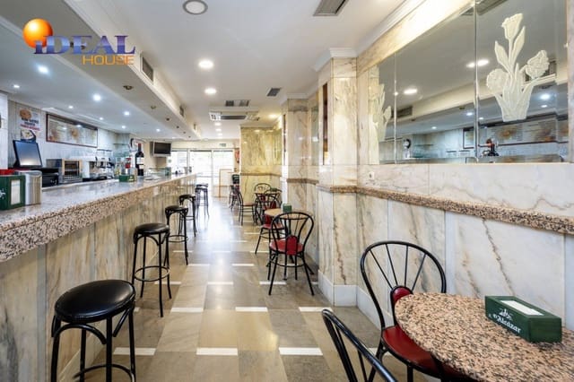 Komercyjne na sprzedaż w Miasto Grenada - 130 000 € (Ref: 9433737)