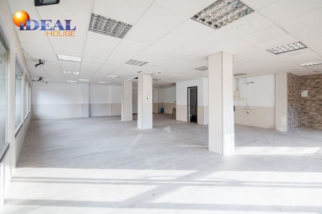 Comercial para venda em Zaidin, Granada cidade - 299 000 € (Ref: 9433738)