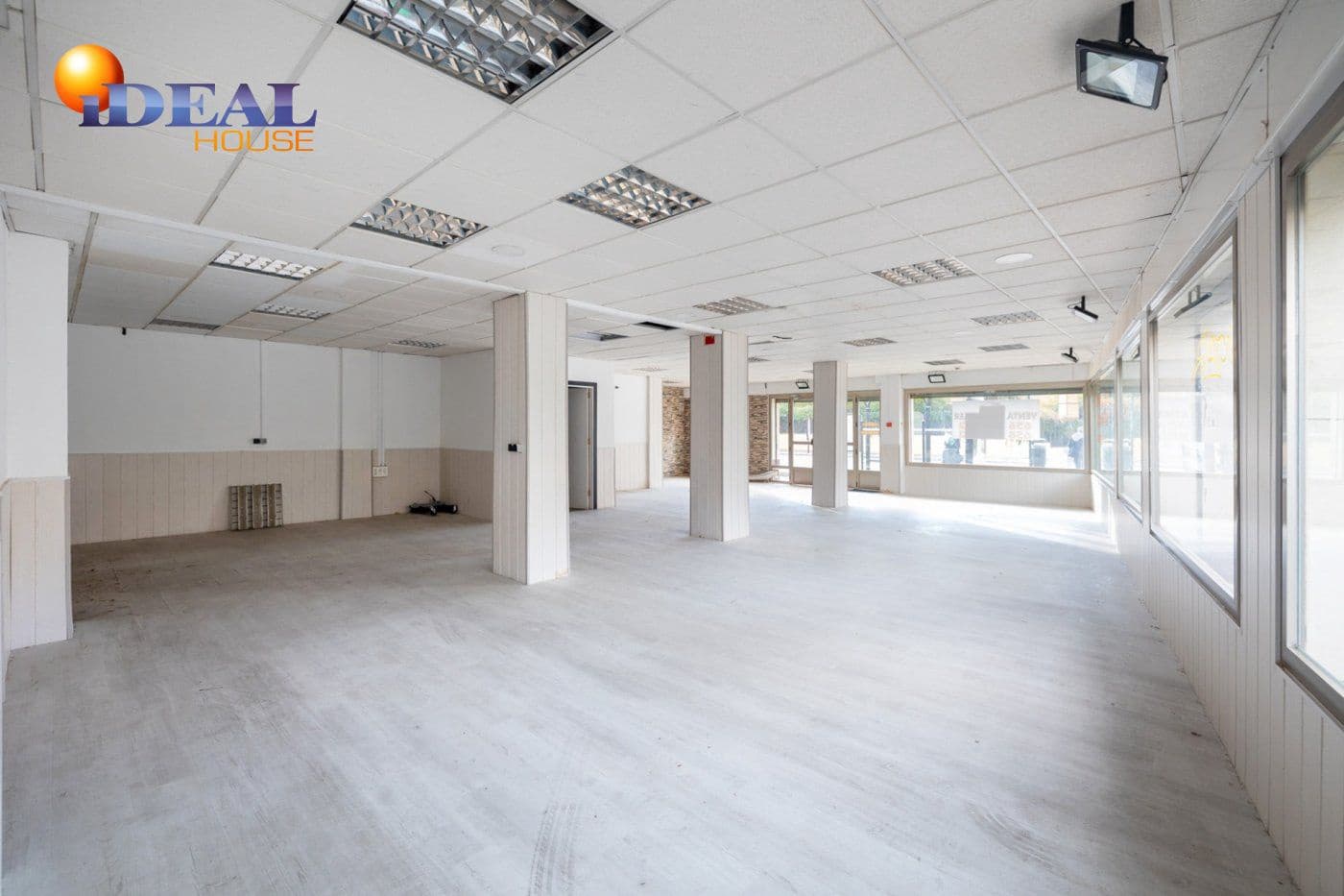 Comercial para venda em Granada cidade - 299 000 € (Ref: 9433738)