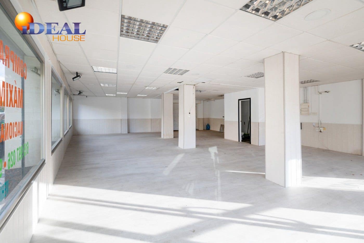 Comercial para venda em Granada cidade - 299 000 € (Ref: 9433738)