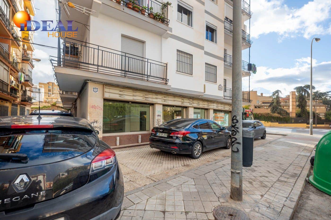 Comercial para venda em Granada cidade - 299 000 € (Ref: 9433738)