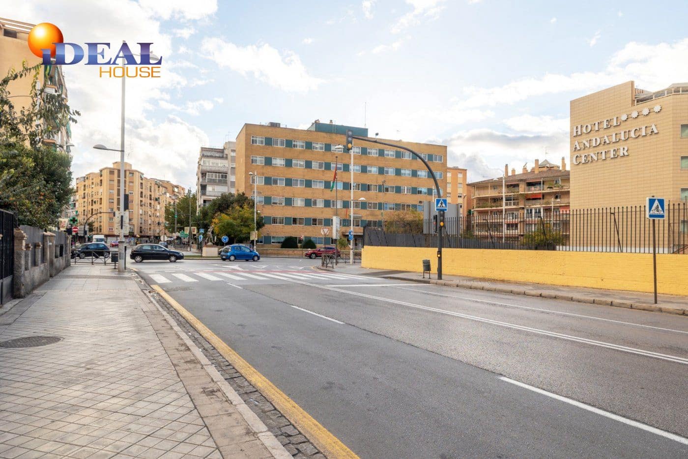 Comercial para venda em Granada cidade - 299 000 € (Ref: 9433738)