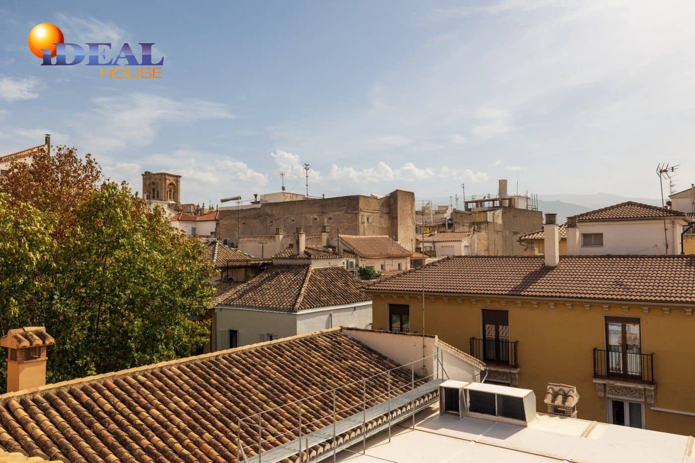 4 sypialnia Dom na sprzedaż w Miasto Grenada z garażem - 1 180 000 € (Ref: 9433739)