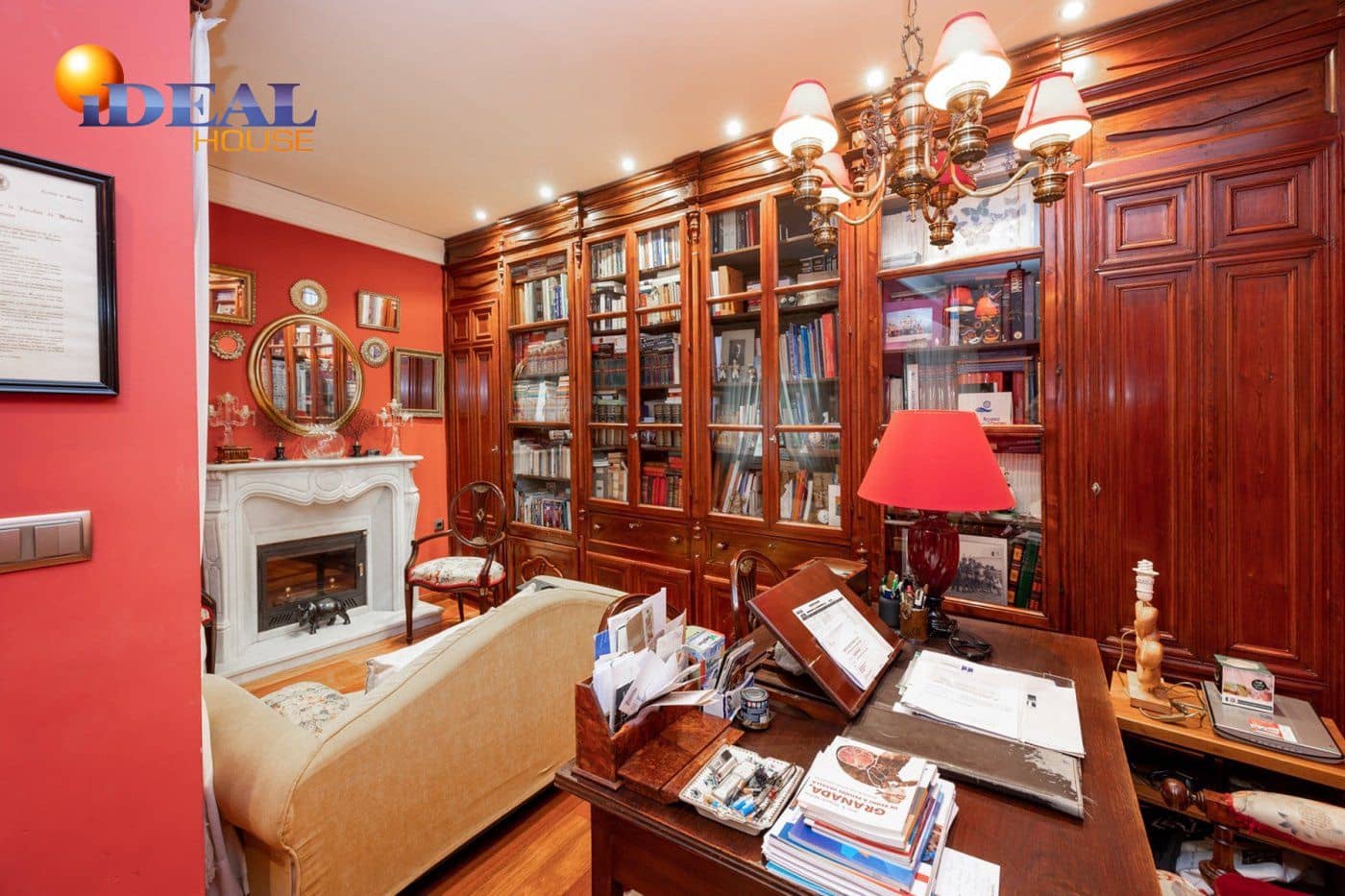 4 sypialnia Dom na sprzedaż w Miasto Grenada z garażem - 1 180 000 € (Ref: 9433739)