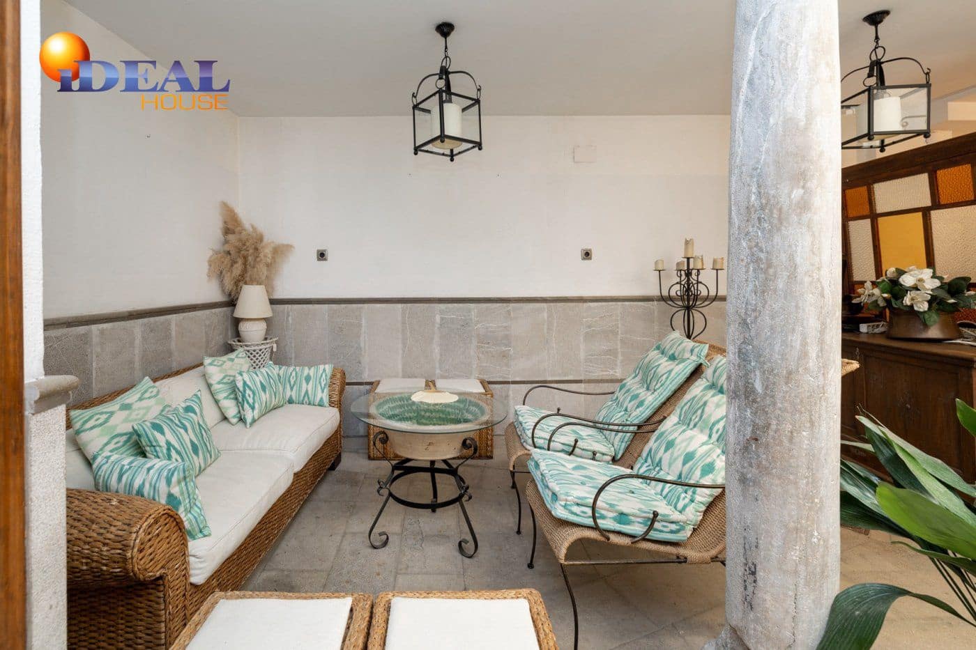 4 sypialnia Dom na sprzedaż w Miasto Grenada z garażem - 1 180 000 € (Ref: 9433739)