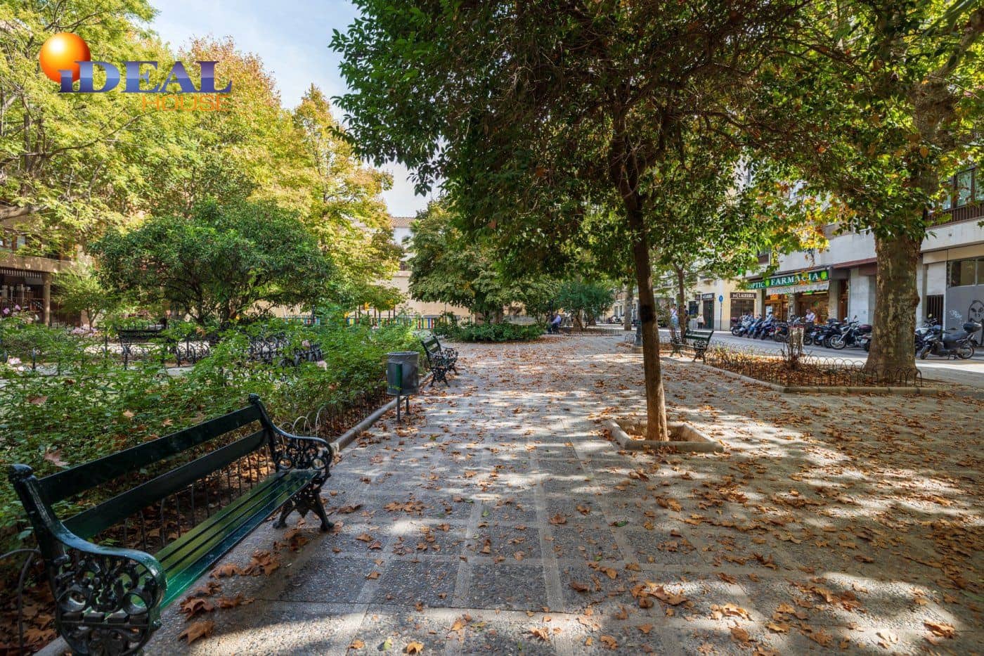 4 sypialnia Dom na sprzedaż w Miasto Grenada z garażem - 1 180 000 € (Ref: 9433739)