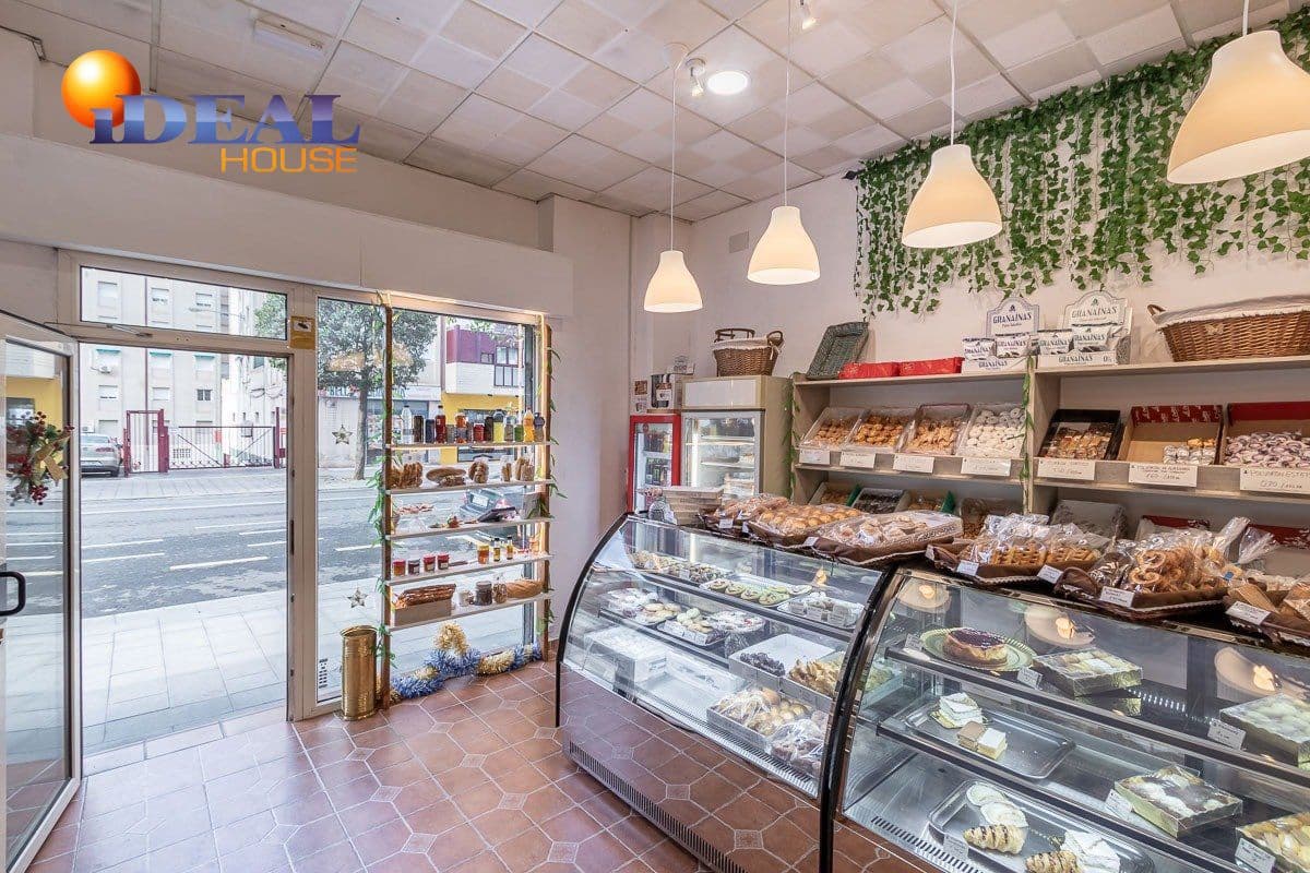 Comercial para venda em Granada cidade - 79 000 € (Ref: 9433741)