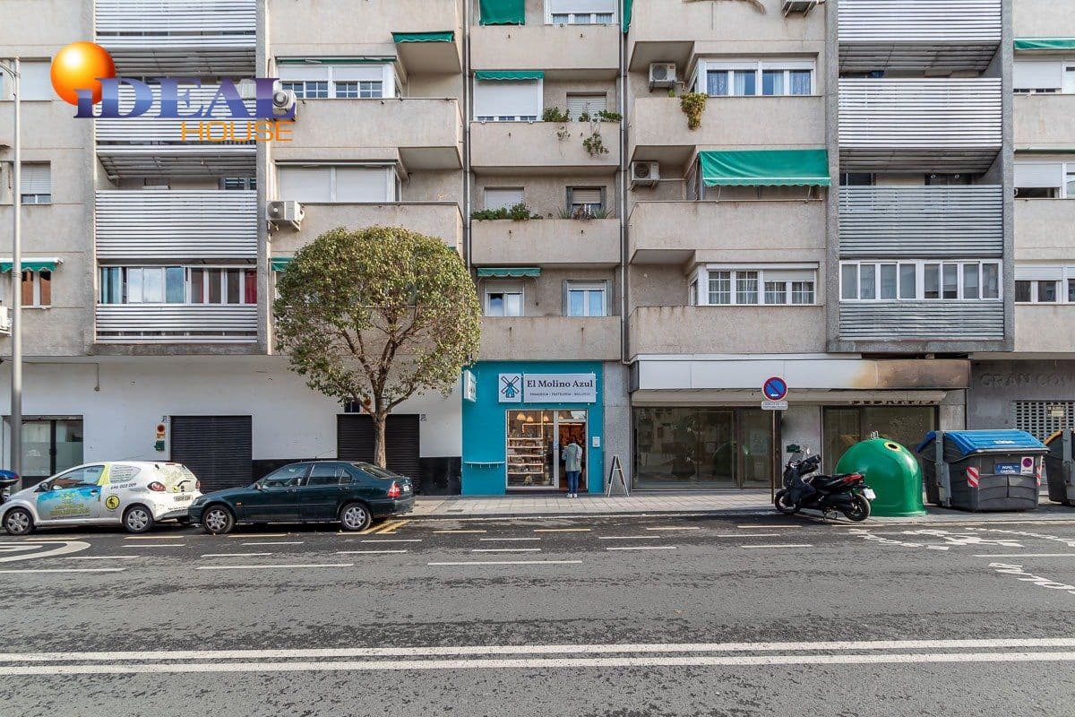 Comercial para venda em Granada cidade - 79 000 € (Ref: 9433741)