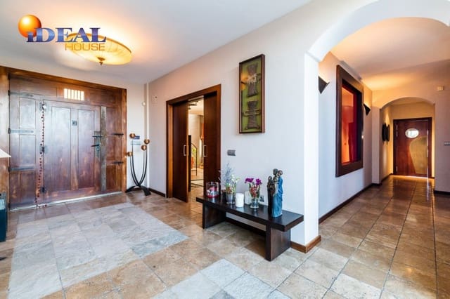 5 sypialnia Willa na sprzedaż w Albolote z garażem - 1 800 000 € (Ref: 9433743)