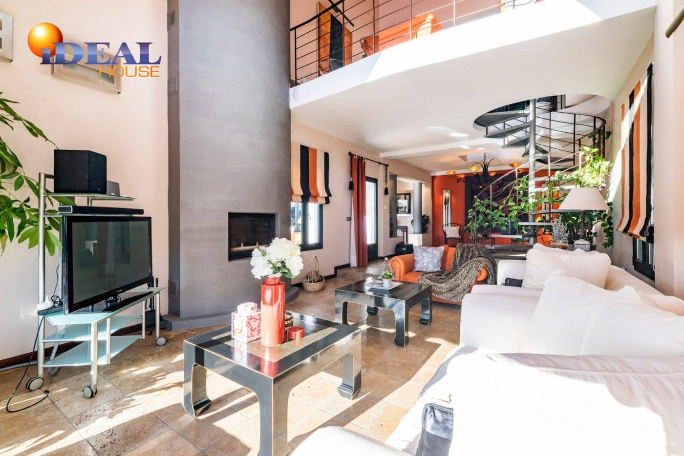 5 sypialnia Willa na sprzedaż w Albolote z garażem - 1 800 000 € (Ref: 9433743)