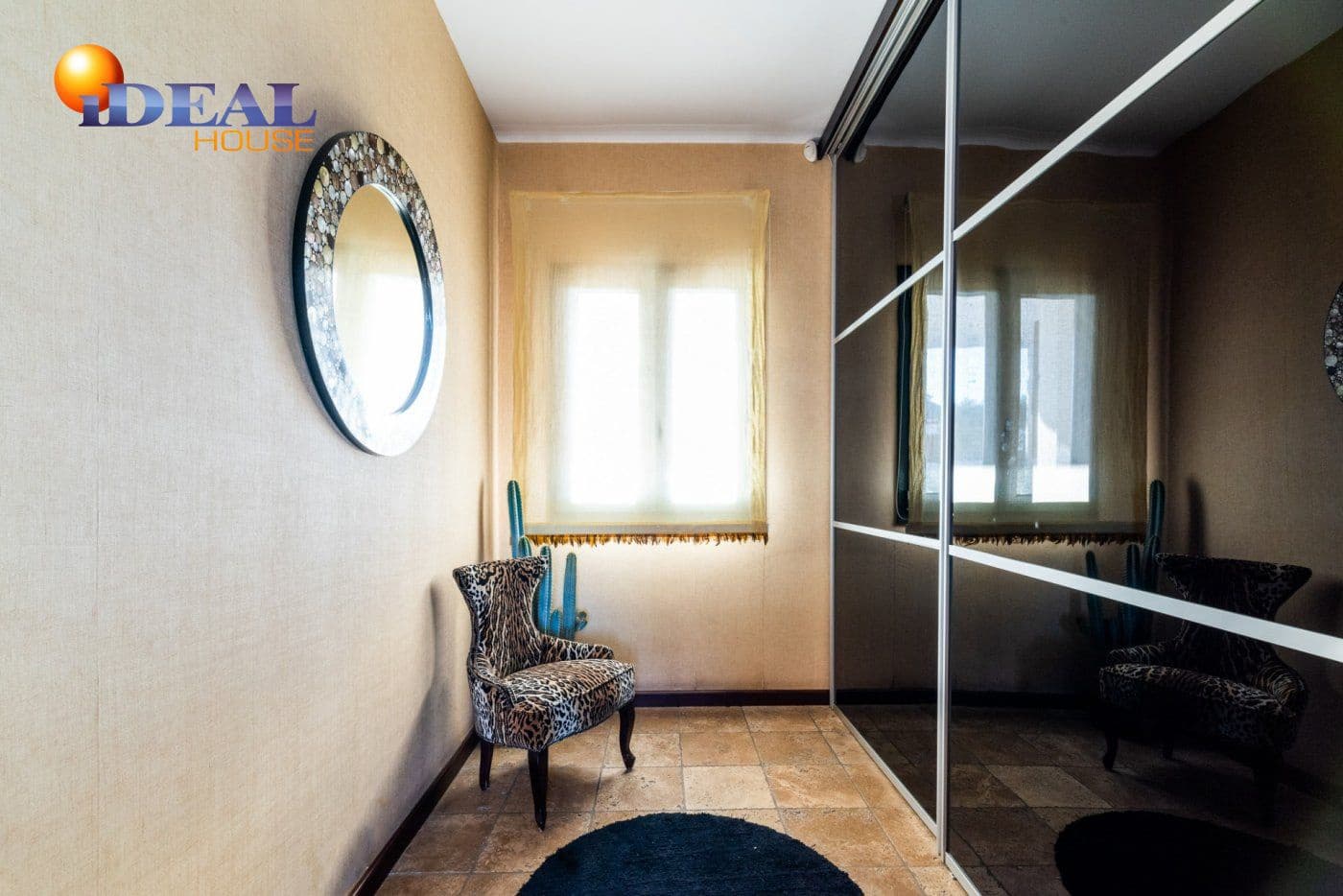 5 sypialnia Willa na sprzedaż w Albolote z garażem - 1 800 000 € (Ref: 9433743)