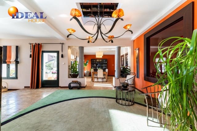 5 sypialnia Willa na sprzedaż w Albolote z garażem - 1 800 000 € (Ref: 9433743)