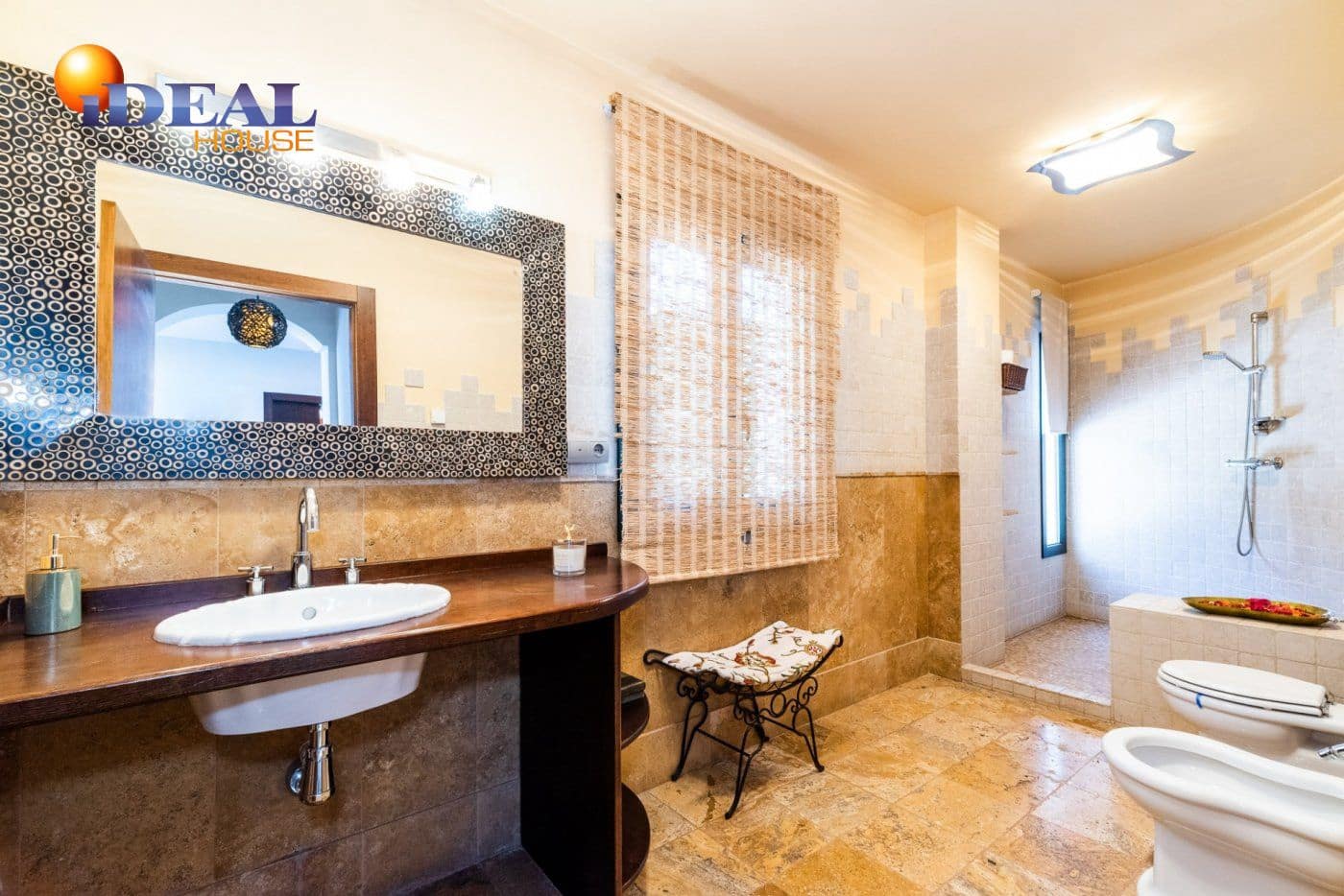 5 sypialnia Willa na sprzedaż w Albolote z garażem - 1 800 000 € (Ref: 9433743)