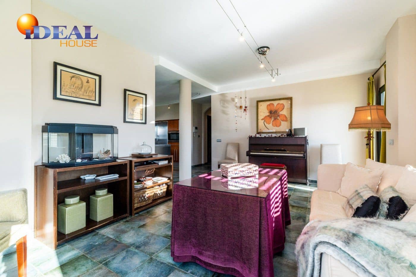 5 sypialnia Willa na sprzedaż w Albolote z garażem - 1 800 000 € (Ref: 9433743)