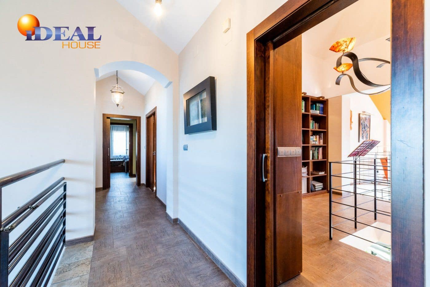 5 sypialnia Willa na sprzedaż w Albolote z garażem - 1 800 000 € (Ref: 9433743)