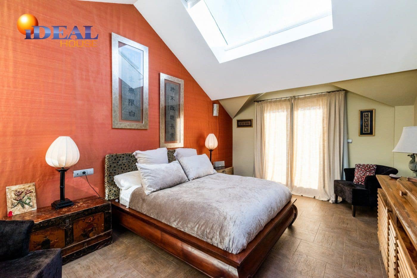 5 sypialnia Willa na sprzedaż w Albolote z garażem - 1 800 000 € (Ref: 9433743)