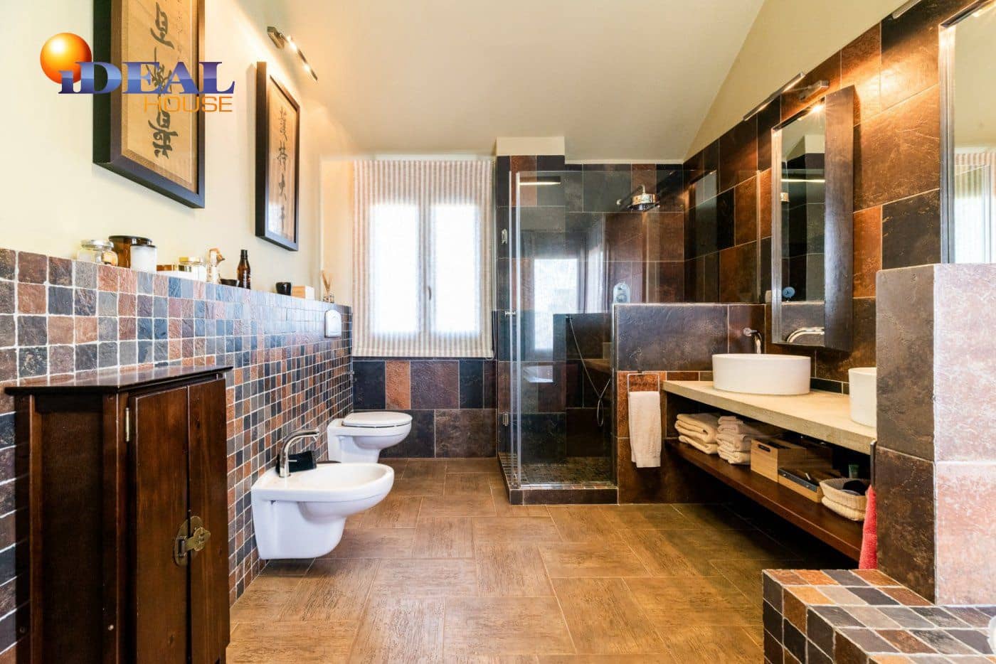 5 sypialnia Willa na sprzedaż w Albolote z garażem - 1 800 000 € (Ref: 9433743)