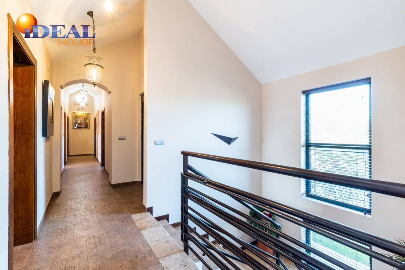 5 sypialnia Willa na sprzedaż w Albolote z garażem - 1 800 000 € (Ref: 9433743)