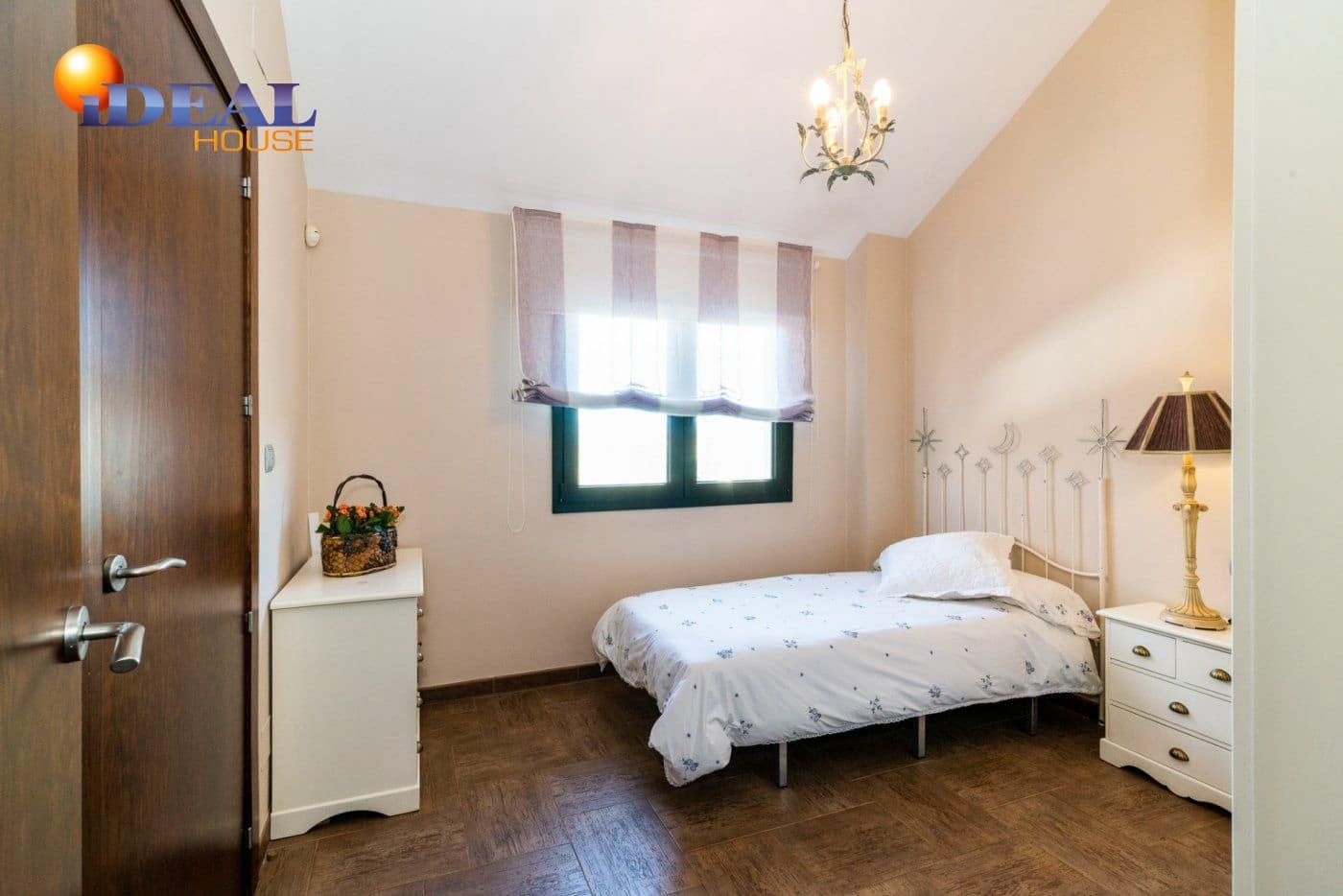 5 sypialnia Willa na sprzedaż w Albolote z garażem - 1 800 000 € (Ref: 9433743)