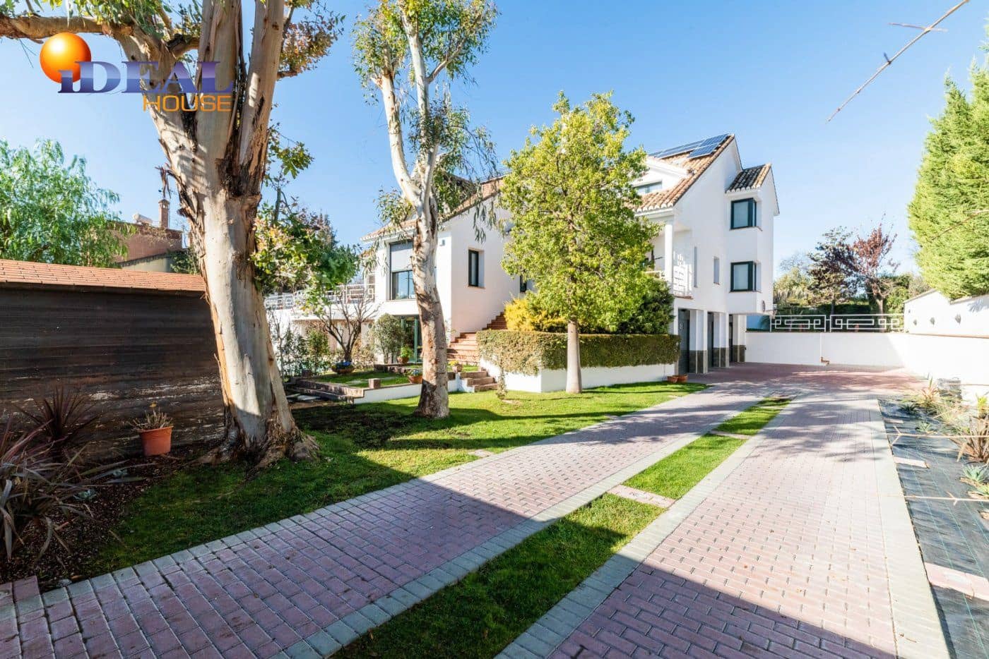 5 sypialnia Willa na sprzedaż w Albolote z garażem - 1 800 000 € (Ref: 9433743)