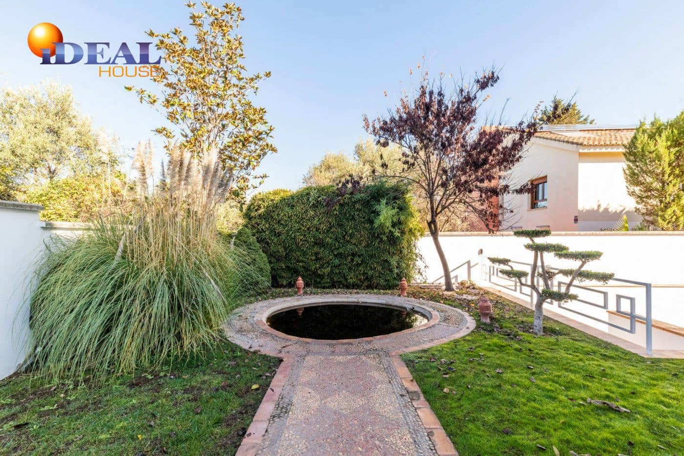 5 sypialnia Willa na sprzedaż w Albolote z garażem - 1 800 000 € (Ref: 9433743)