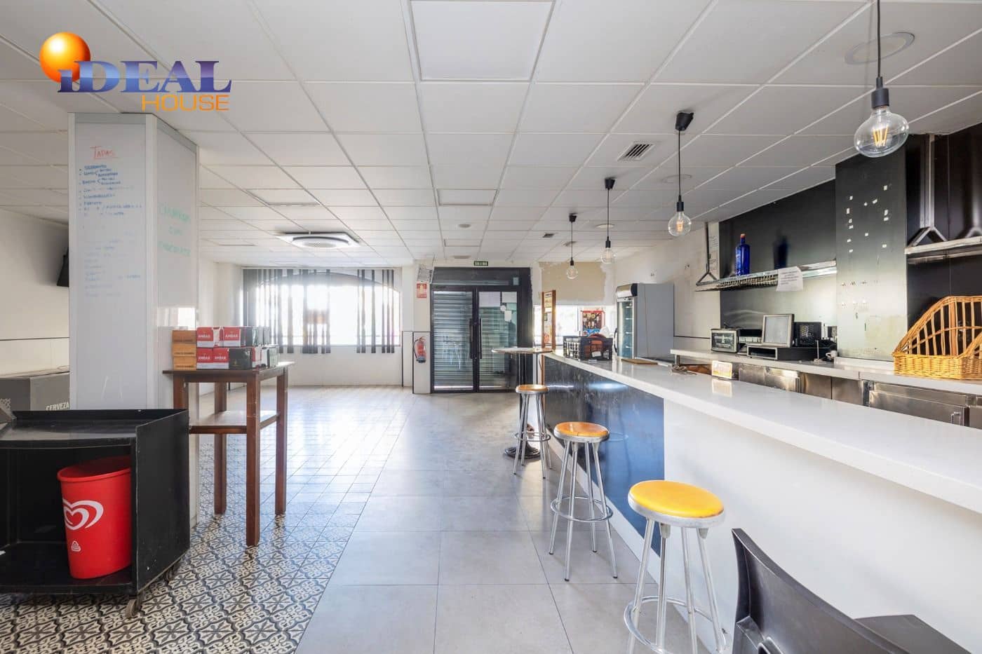 Kommersiell till salu i Ogijares - 305 000 € (Ref: 9433744)