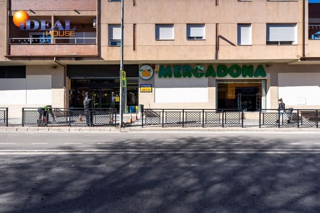 Kommersiell till salu i Ogíjares - 305 000 € (Ref: 9433744)