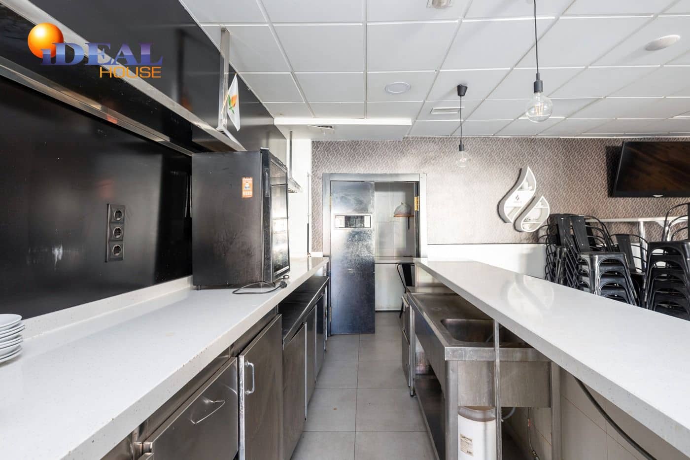 Kommersiell till salu i Ogijares - 305 000 € (Ref: 9433744)