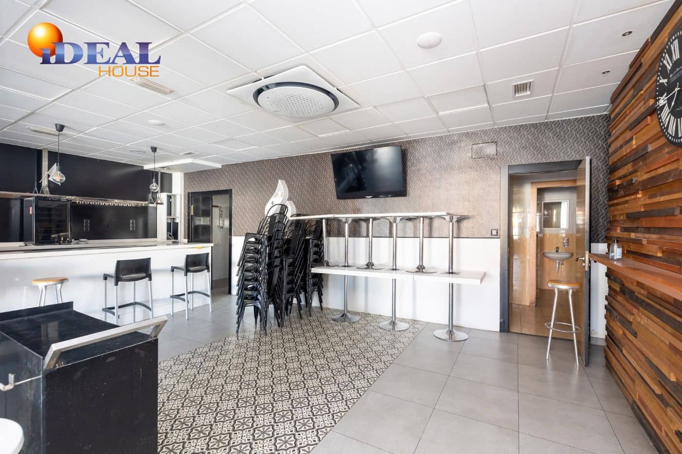 Kommersiell till salu i Ogijares - 305 000 € (Ref: 9433744)