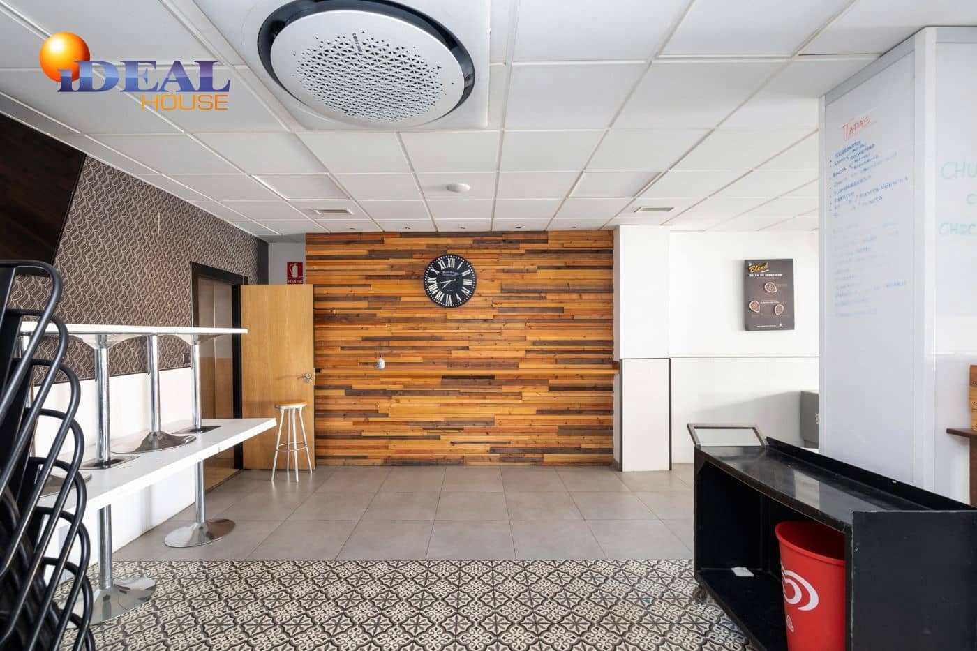 Kommersiell till salu i Ogijares - 305 000 € (Ref: 9433744)